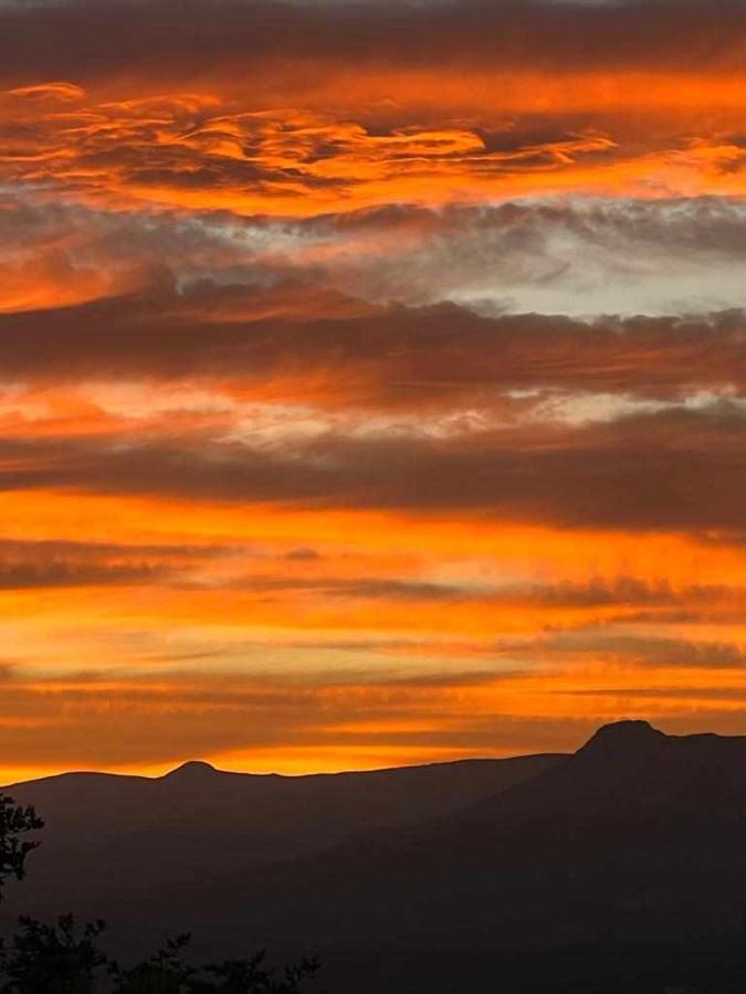 Casa Rural Lucia Es Una Casa Rural Amplia Con Pat Cabezas Bajas Dış mekan fotoğraf